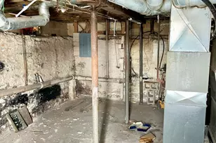 344 W Everett St, Dixon, IL 61021 - Photo 9