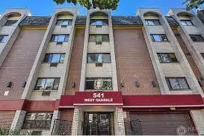 541 W Oakdale Avenue #416, Chicago, IL 60657 - Photo 1