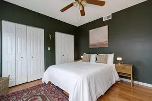 1215 W Rosemont Ave, Chicago, IL 60660 - Photo 13