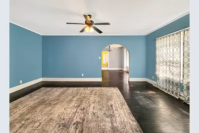 405 N Apple Avenue, Freeport, IL 61032 - Photo 7