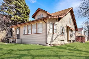 405 N Apple Ave, Freeport, IL 61032 - Photo 3