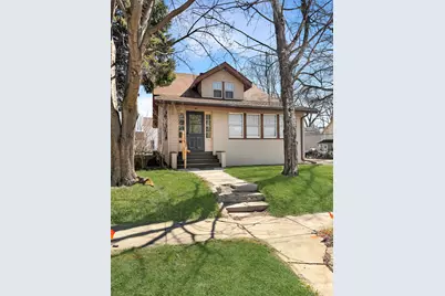 405 N Apple Avenue, Freeport, IL 61032 - Photo 1