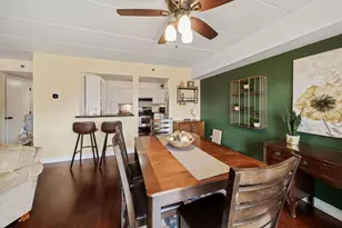 4407 Pershing Ave, Downers Grove, IL 60515 - Photo 5