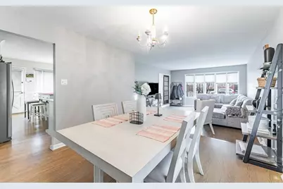 10908 S Kilbourn Avenue, Oak Lawn, IL 60453 - Photo 7