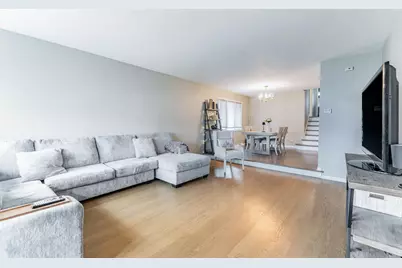 10908 S Kilbourn Avenue, Oak Lawn, IL 60453 - Photo 5