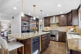 606 W Franklin St, Wheaton, IL 60187 - Photo 17