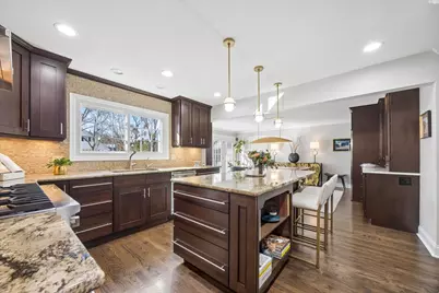 606 W Franklin Street, Wheaton, IL 60187 - Photo 17