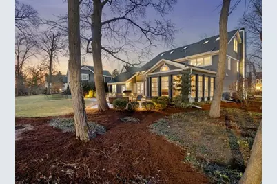 606 W Franklin Street, Wheaton, IL 60187 - Photo 3