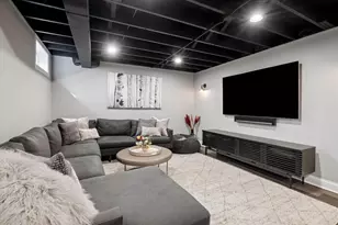 606 W Franklin St, Wheaton, IL 60187 - Photo 43