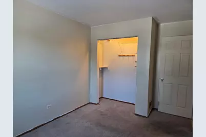 210 Hazelwood Drive, Lindenhurst, IL 60046 - Photo 15