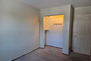 210 Hazelwood Dr, Lindenhurst, IL 60046 - Photo 15