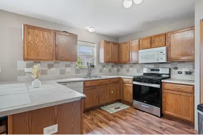 337 Daffodil Drive, Romeoville, IL 60446 - Photo 11