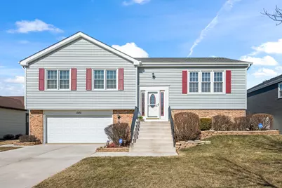 1220 Dorchester Lane, Hoffman Estates, IL 60169 - Photo 1