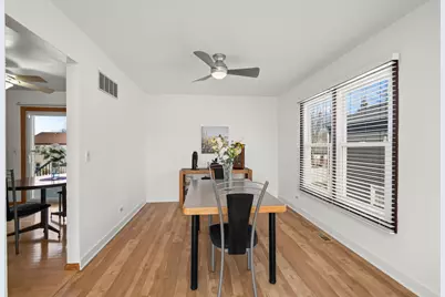 1220 Dorchester Lane, Hoffman Estates, IL 60169 - Photo 9