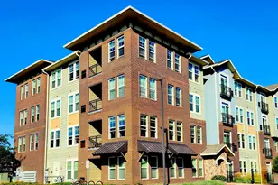 670 E Algonquin Rd, Schaumburg, IL 60173 - Photo 1