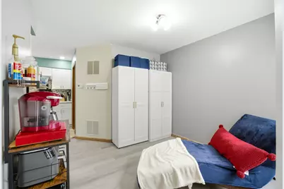 36106 N Springbrook Lane, Gurnee, IL 60031 - Photo 9