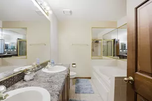 36106 N Springbrook Ln, Gurnee, IL 60031 - Photo 19