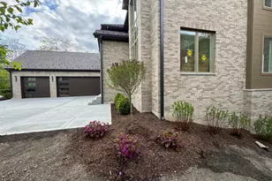 7234 Roxbury Ct, Long Grove, IL 60060 - Photo 3