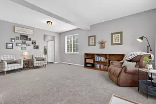 622 Gallant Dr, Minooka, IL 60447 - Photo 7