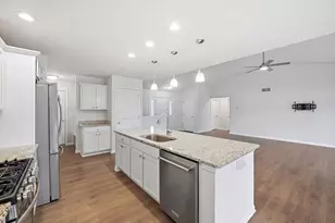 1574 Warrenton Dr, Byron, IL 61010 - Photo 9