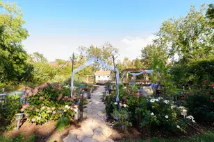 9761 Elm Terrace, Des Plaines, IL 60016 - Photo 23