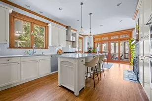 939 Ashland Ave, Wilmette, IL 60091 - Photo 13