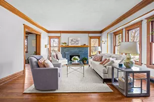 939 Ashland Ave, Wilmette, IL 60091 - Photo 3