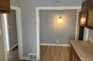 17821 Roy St, Lansing, IL 60438 - Photo 7