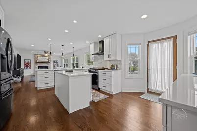 321 Jake Lane, Hampshire, IL 60140 - Photo 9