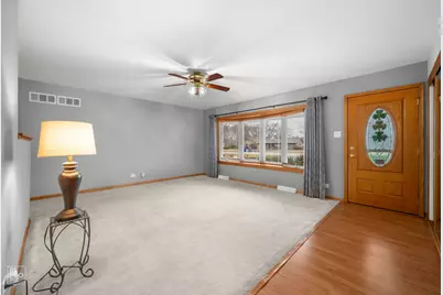 835 Bryn Mawr Avenue, Bartlett, IL 60103 - Photo 7