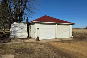 24231 Wysox Rd, Milledgeville, IL 61051 - Photo 7