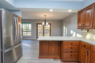 1752 Bittersweet Dr, Saint Anne, IL 60964 - Photo 25