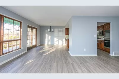 1752 Bittersweet Drive, Saint Anne, IL 60964 - Photo 11