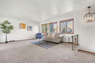 2957 192nd Pl, Lansing, IL 60438 - Photo 3