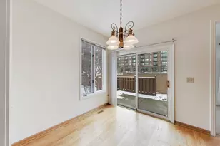 220 University Dr, Mount Prospect, IL 60056 - Photo 17