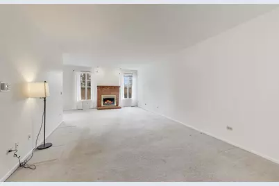 220 University Drive #220, Mount Prospect, IL 60056 - Photo 7