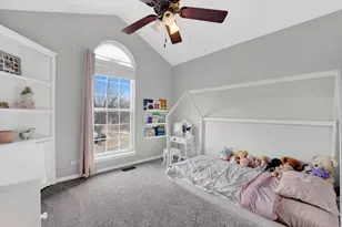 81 Parkside Ct, North Aurora, IL 60542 - Photo 25