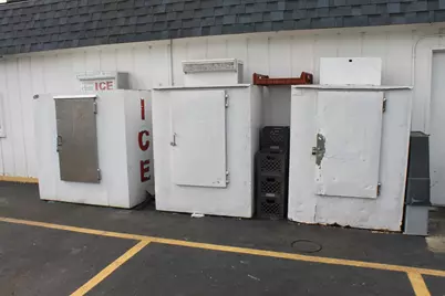 408 E Commanche Avenue, Shabbona, IL 60550 - Photo 17