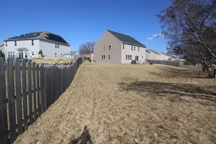 7302 Donovan Dr, Joliet, IL 60431 - Photo 3