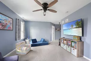 2322 Pagosa Springs Dr, Aurora, IL 60503 - Photo 19