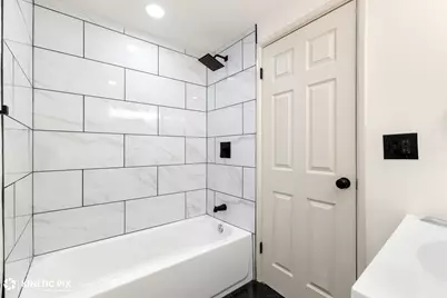10154 S Emerald Avenue, Chicago, IL 60628 - Photo 19