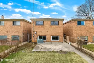 10154 S Emerald Ave, Chicago, IL 60628 - Photo 23