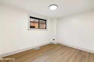 10154 S Emerald Ave, Chicago, IL 60628 - Photo 15