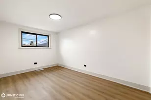 10154 S Emerald Ave, Chicago, IL 60628 - Photo 17