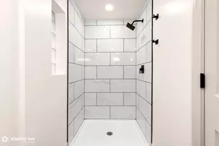 10154 S Emerald Ave, Chicago, IL 60628 - Photo 13