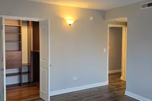 635 Perrie Dr, Elk Grove Village, IL 60007 - Photo 13