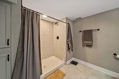 1S336 Buttercup Lane, Villa Park, IL 60181 - Photo 17