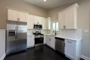 665 Easy St, Glendale Heights, IL 60139 - Photo 5