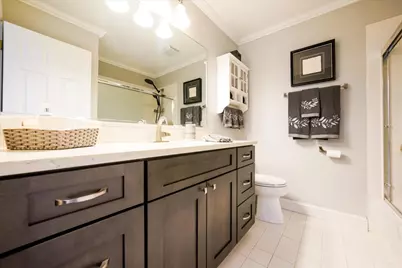 334 S Clearview Circle, Round Lake, IL 60073 - Photo 19