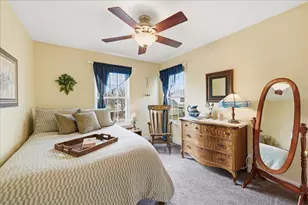 334 S Clearview Circle, Round Lake, IL 60073 - Photo 17